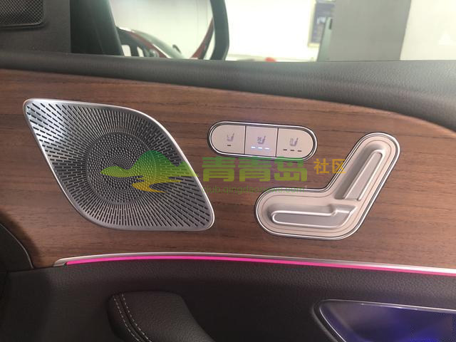 1753044300