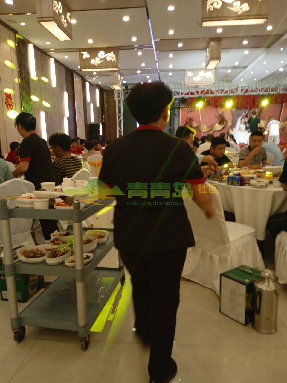 即墨黄家山二路9号全顶聚海鲜酒店二楼结婚大厅2021-6-3